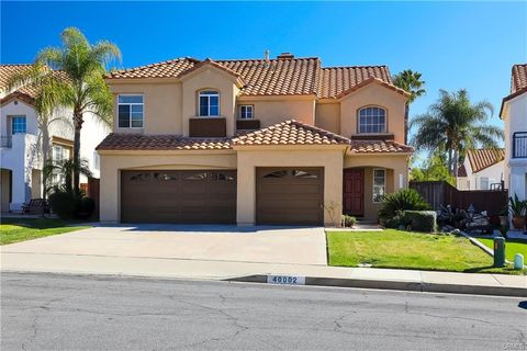 Photo of 40002 Fairwood CIR, Murrieta, CA 92562 (MLS # SW26098152)