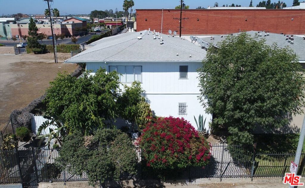 3213 Bartdon Avenue