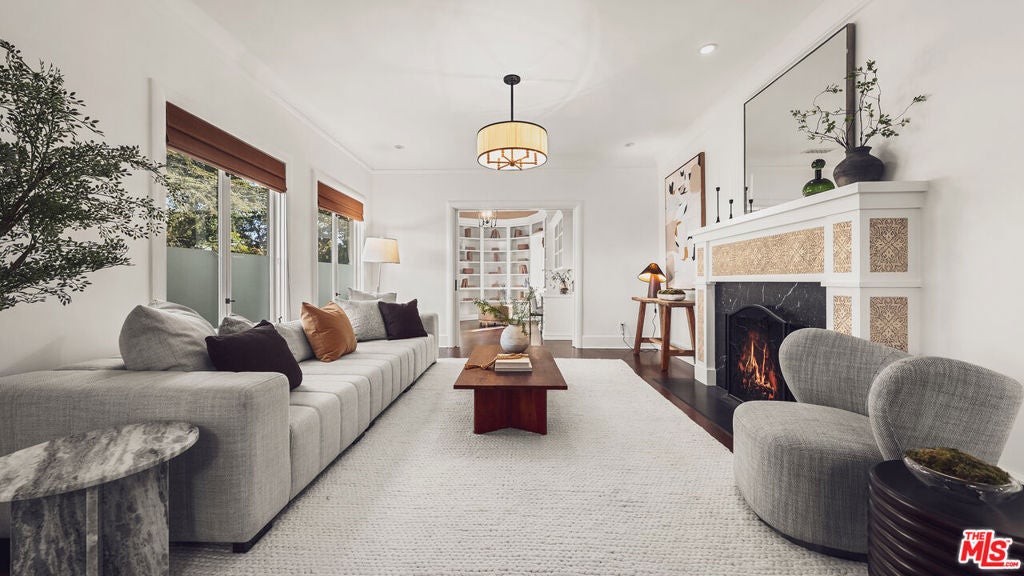 233 Marguerita Avenue