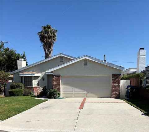 Photo of 22451 Dolorosa Street, Woodland Hills, CA 91367 (MLS # SR26101303)