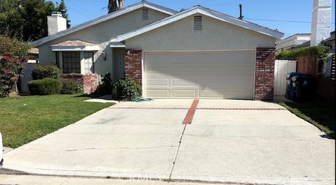 Photo of 22451 Dolorosa Street, Woodland Hills, CA 91367 (MLS # SR26101303)