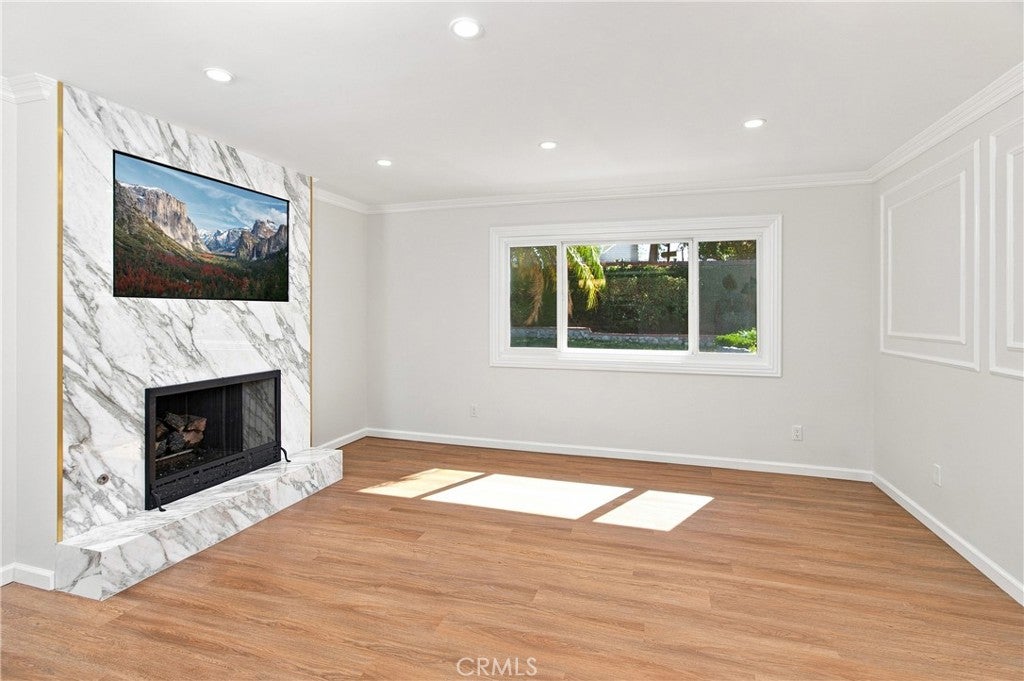 1159 Oak Knoll Terrace