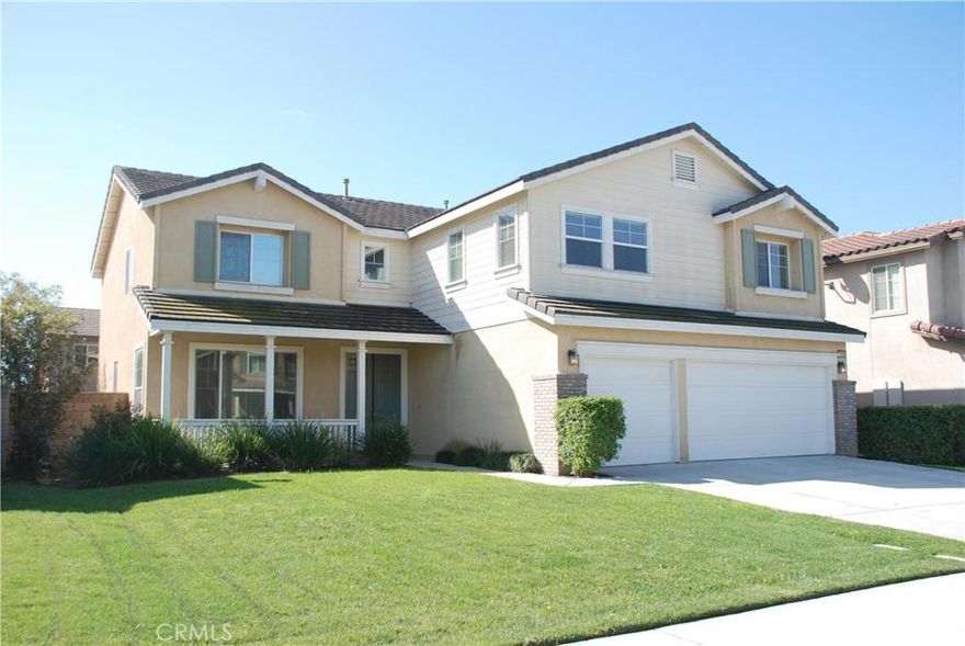 Welcome Home! This beautifully designed property offers a spacious and functional floor plan, perfect for comfortable family living and entertaining.

From the moment you arrive, the simple yet charming front yard, lush with green grass that flows seamlessly into the backyard sets the tone. Step inside to be greeted by soaring ceilings and a bright, open formal living room that effortlessly connects to the dining area. The heart of the home is the well-appointed kitchen, featuring a granite island that overlooks the inviting family room, complete with a cozy fireplace, ideal for gatherings or quiet evenings in. A convenient downstairs bedroom and full bathroom at the end of the hallway provide privacy and flexibility for guests or Multigenerational living. Upstairs, enjoy an oversized loft that serves as the perfect family lounge, home office, or study zone. Each of the generously sized bedrooms offers comfort and space for every member of the household. Tile and carpet flooring throughout balance style with practicality. Additional highlights include a three-car garage and an expanded driveway, offering plenty of safe and convenient parking.

Don’t miss your chance to make this versatile and welcoming house your next home.



---



Would you like help customizing this further for a flyer, online listing, or social media post?