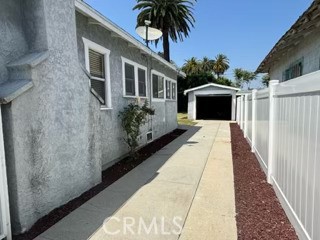323 W 82nd Street