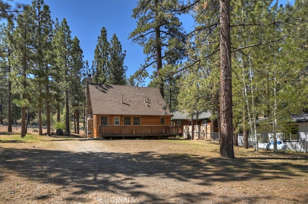 1012 E Country Club