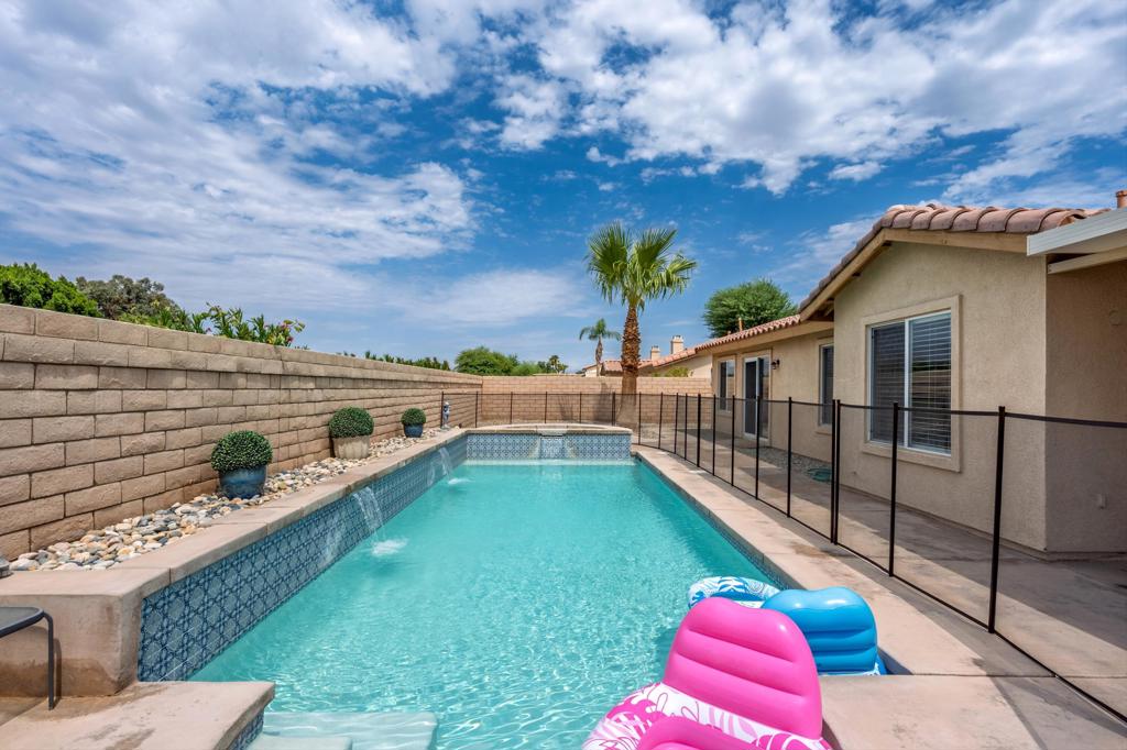 78860 Zenith Way