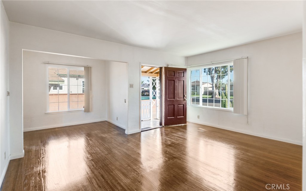 15243 Casimir Avenue