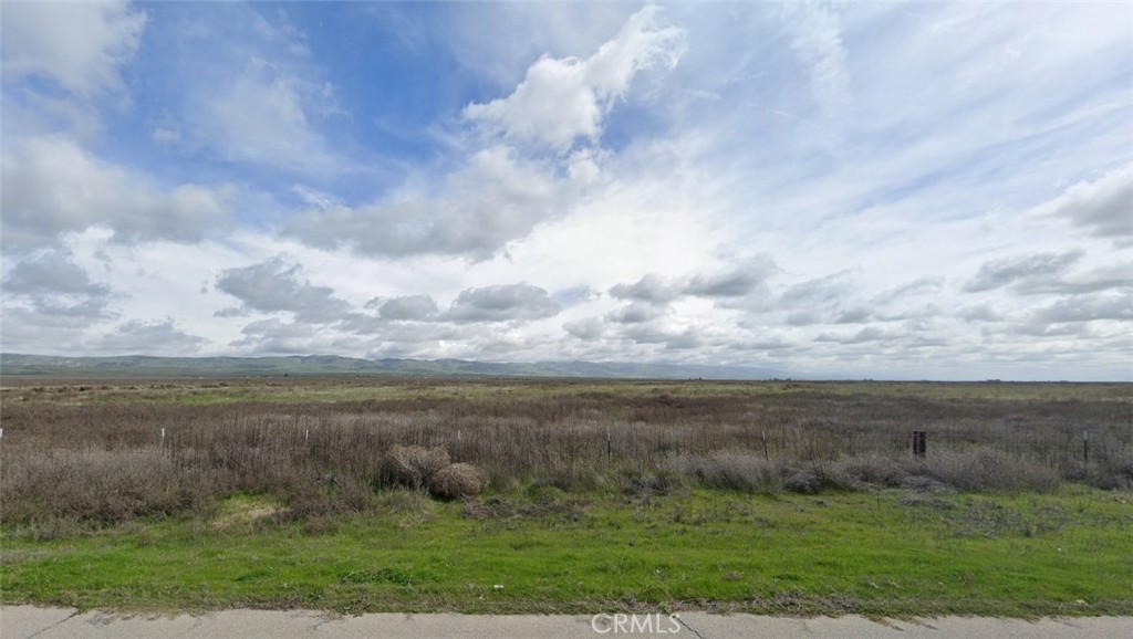 10840 Concord Trl at Coutolence Rd, Santa Margarita, CA 93453
APN: 083-371-001
For sale is 2.5 acres of vacant residential suburban vacant land in Santa Margarita, San Luis Obispo County.
GPS Coordinates (approximate):
NW Corner: 35.322240, -119.969181
NE Corner: 35.322237, -119.968106
SE Corner: 35.321329, -119.968109
SW Corner: 35.321347, -119.969185