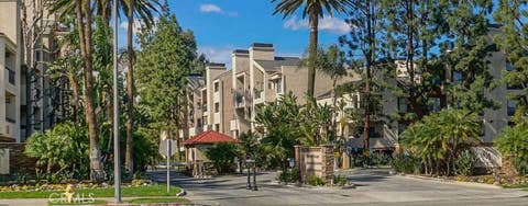 Photo of 5520 Owensmouth Ave AVE, Woodland Hills, CA 91367 (MLS # SR26173571)