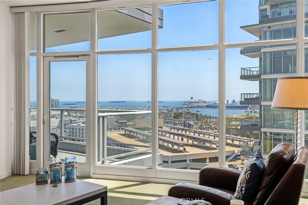 400 W Ocean Boulevard 1202