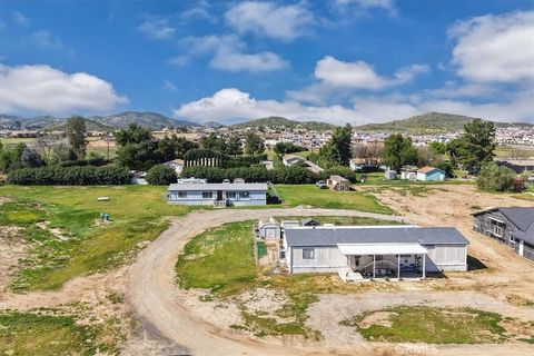 31175 Chade Menifee CA 92584