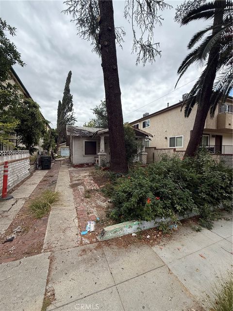 Photo of 482 E Santa Anita Avenue, Burbank, CA 91501 (MLS # BB26115405)