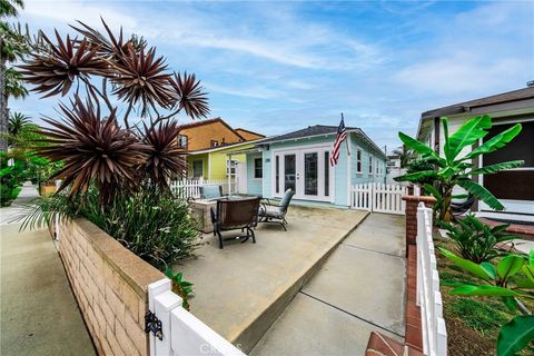 Photo of 218 11th ST, Huntington Beach, CA 92648 (MLS # PW26105229)