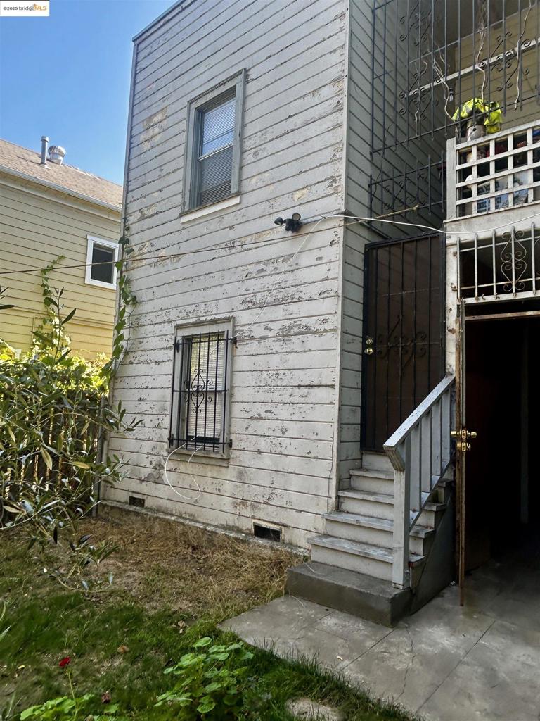 FRUITVALE - Residential Income