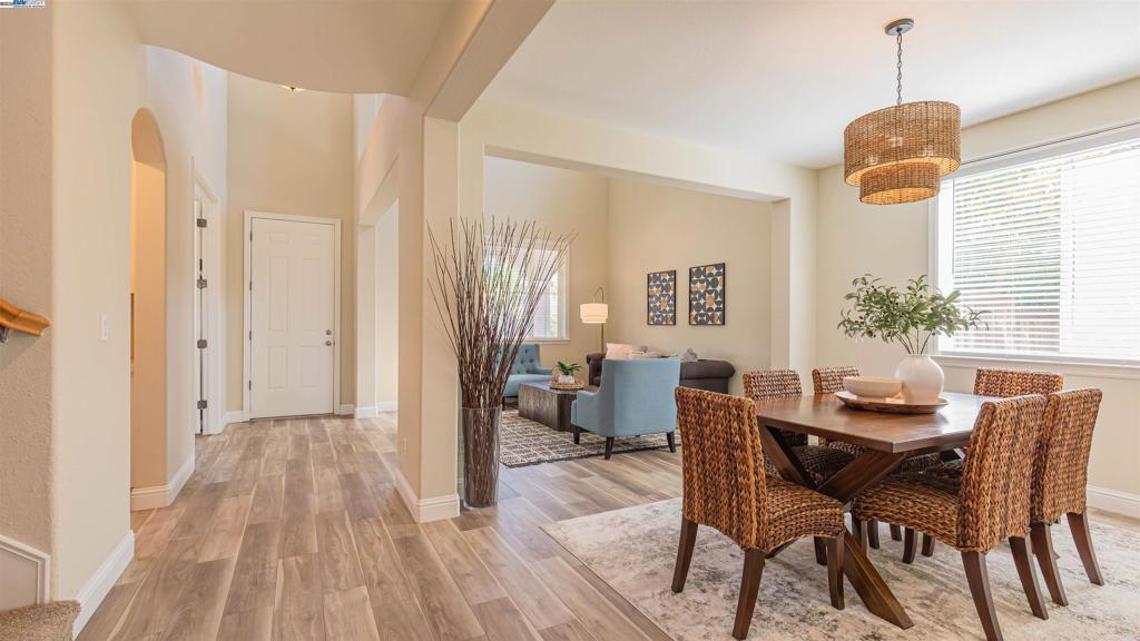 MOSS LANDING - Residential
