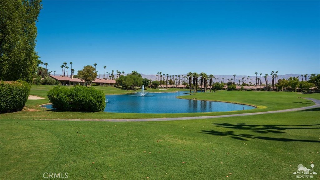 The Lakes Country Cl - Residential