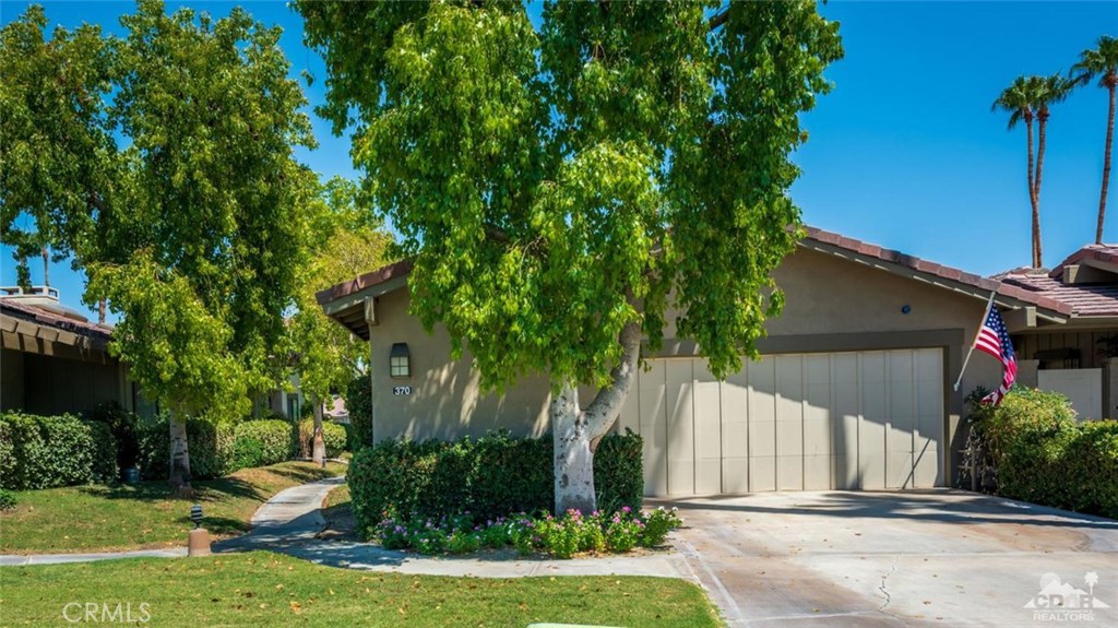 The Lakes Country Cl - Residential