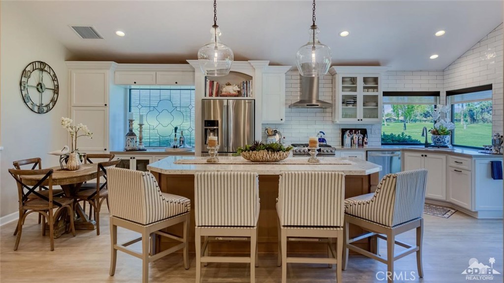 The Lakes Country Cl - Residential