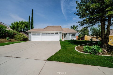 Photo of 11908 Yellow Iris Way, Moreno Valley, CA 92557 (MLS # CV26177933)