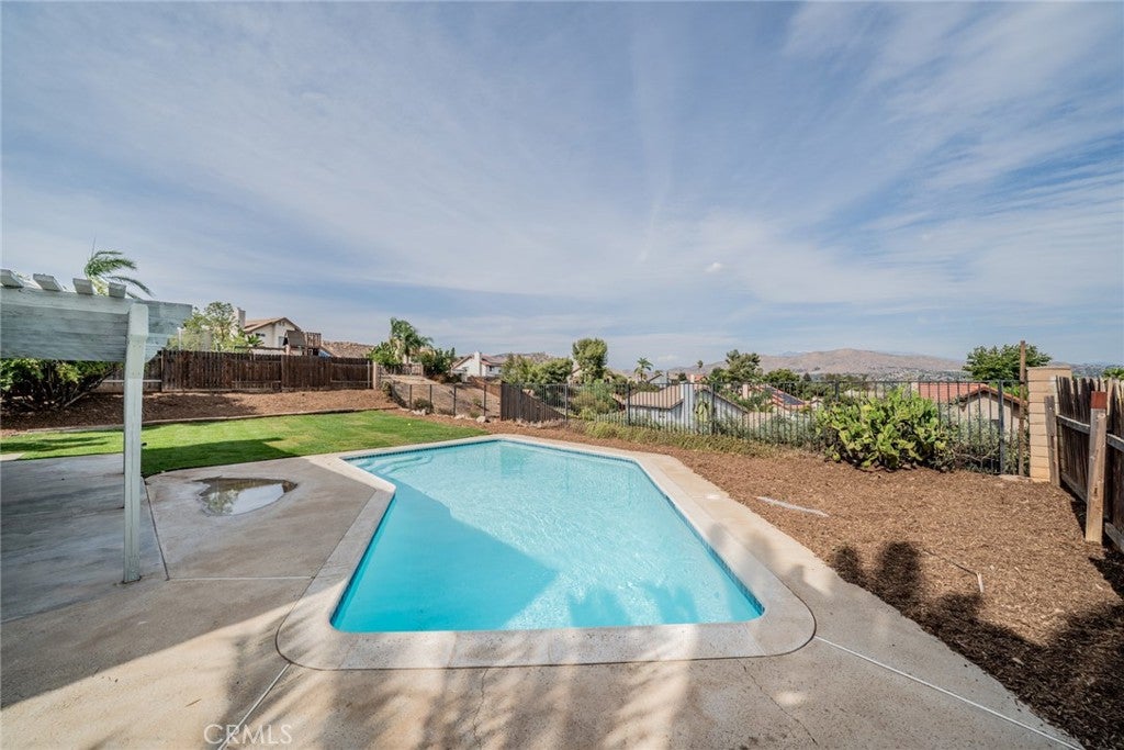 11908 Yellow Iris Way