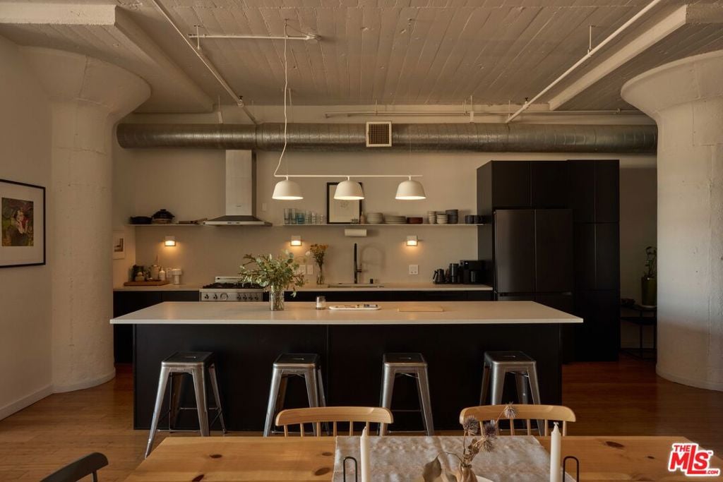 1855 Industrial Street 416
