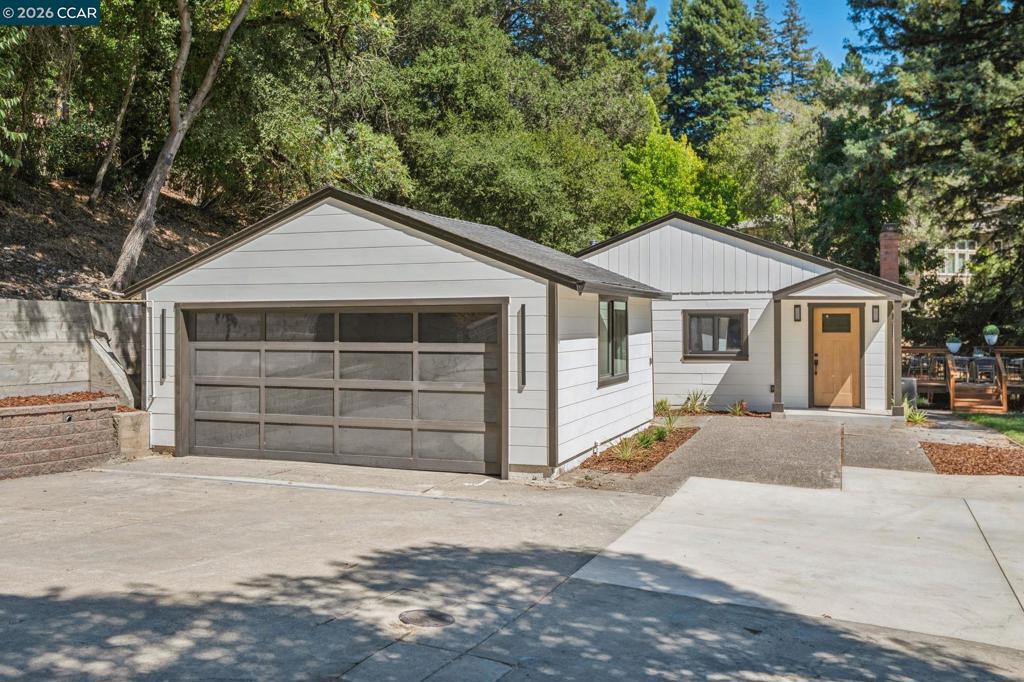 50 Overhill Rd