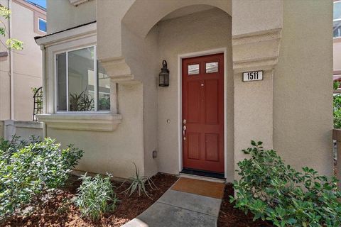 Photo of 1511 Artisan Way, San Jose, CA 95125 (MLS # ML82047679)