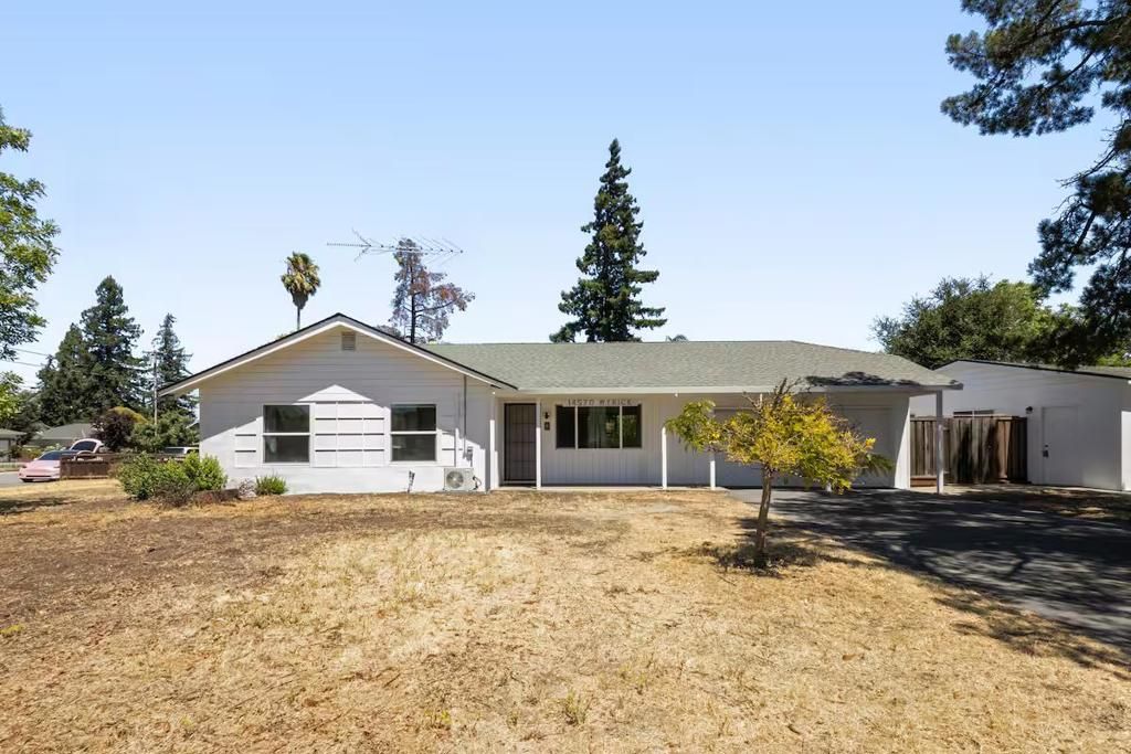 Photo of 14570 Wyrick Avenue, San Jose, CA 95124 (MLS # ML82025513)