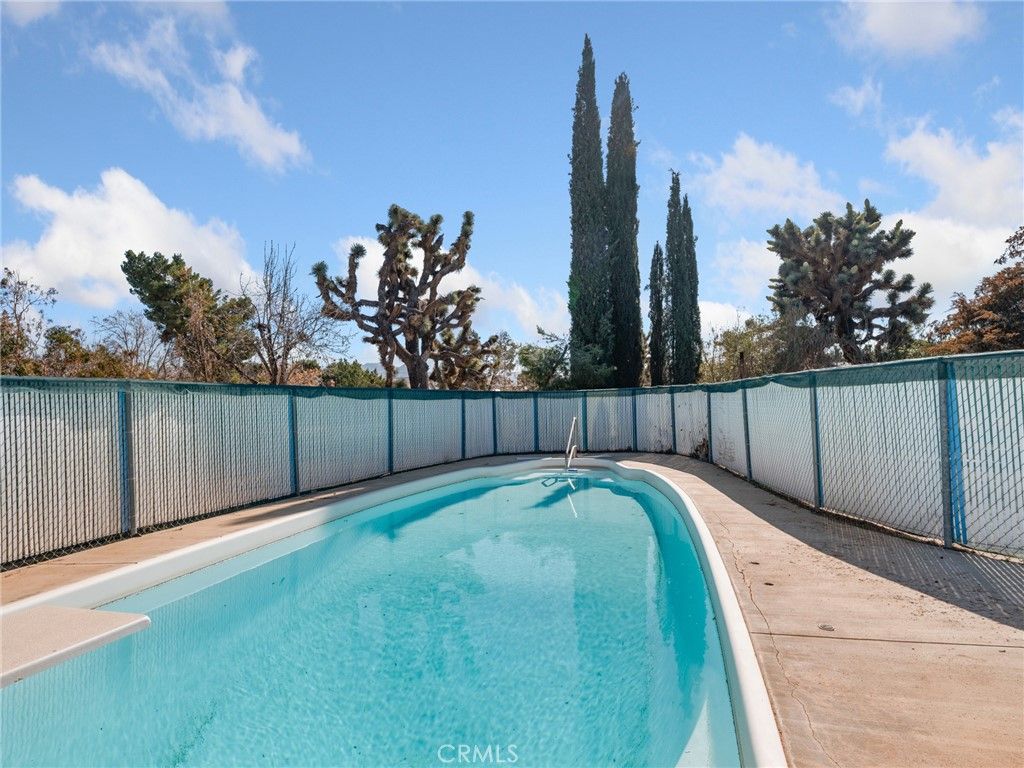 Photo of 7485 Glider Ave, Hesperia, CA 92345 (MLS # HD26026050)