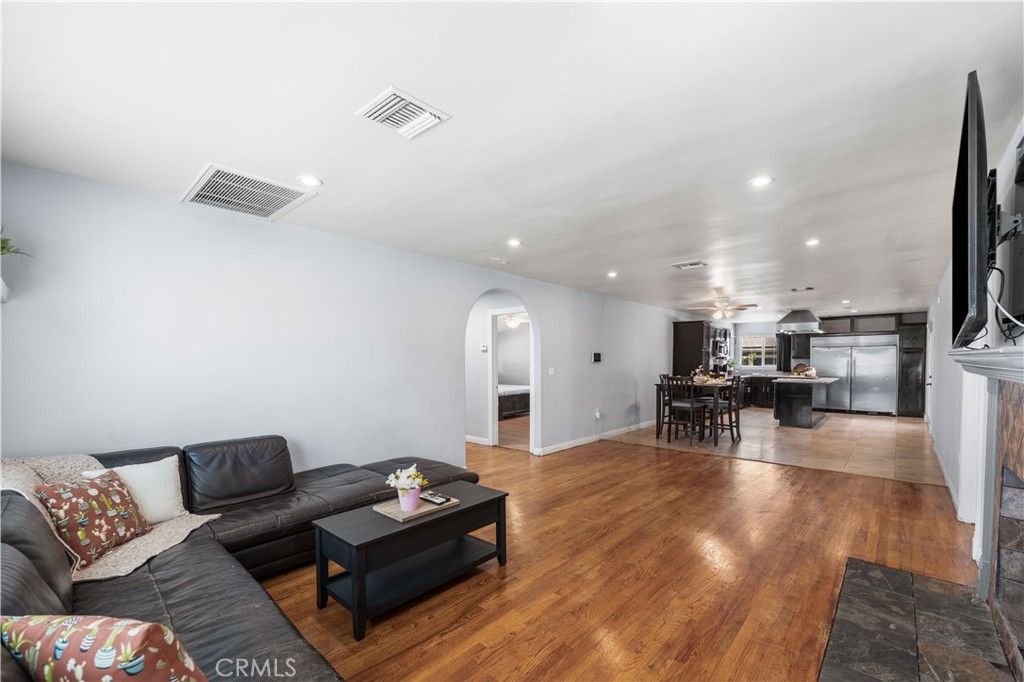 7985 W Avenue A