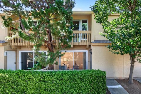 Photo of 125 Connemara Way #130, Sunnyvale, CA 94087 (MLS # ML82040201)