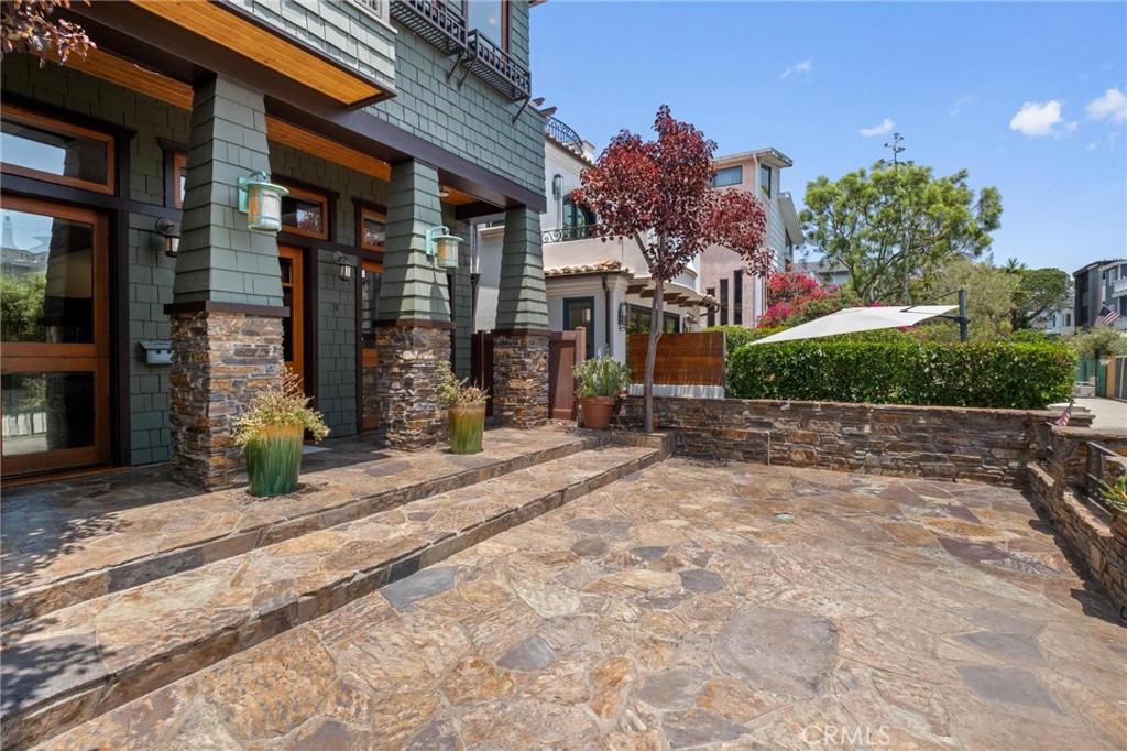 401 8th Street