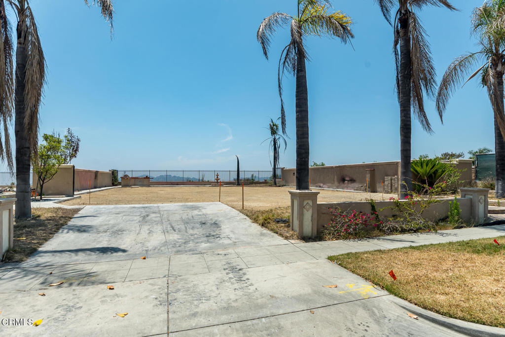 3873 Lilac Canyon Lane