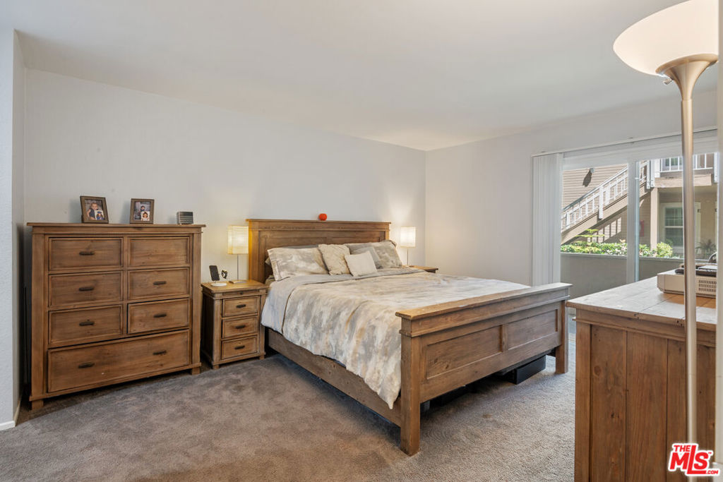 Carlton Square - Residential