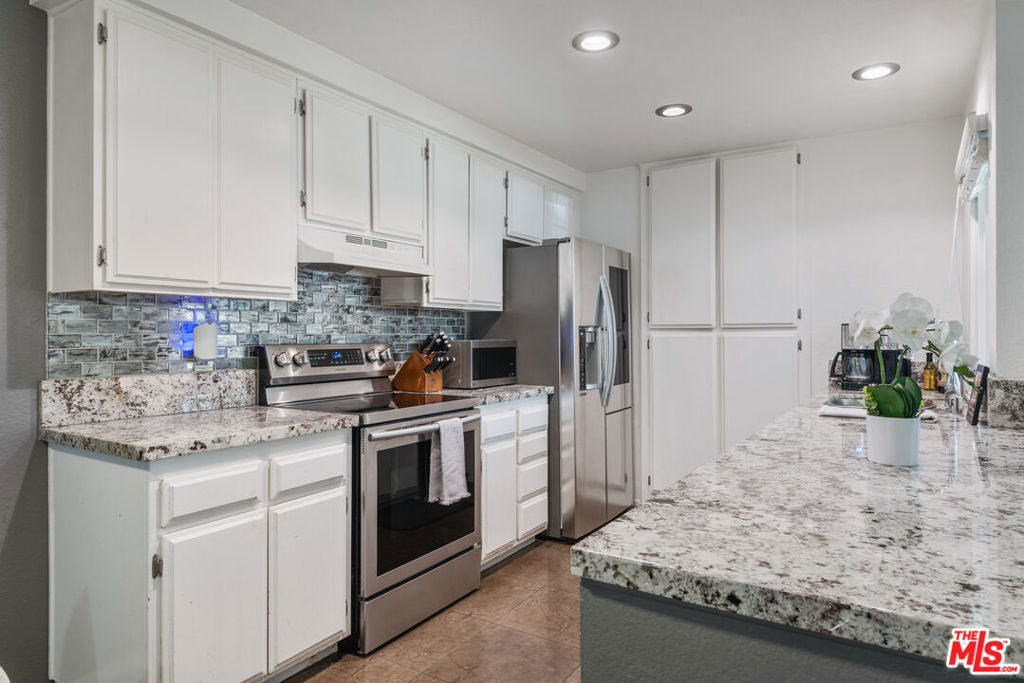 Carlton Square - Residential