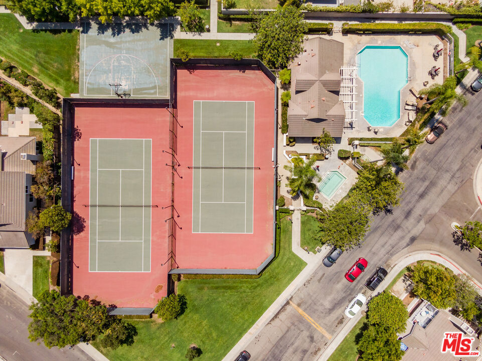 Carlton Square - Residential