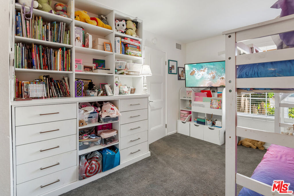 Carlton Square - Residential