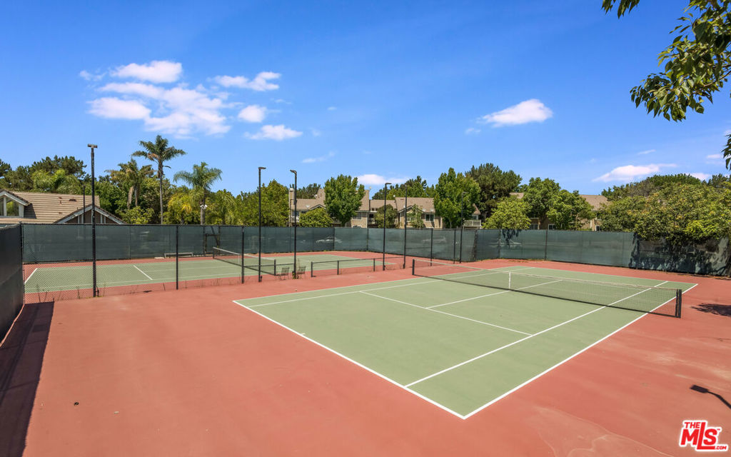 Carlton Square - Residential