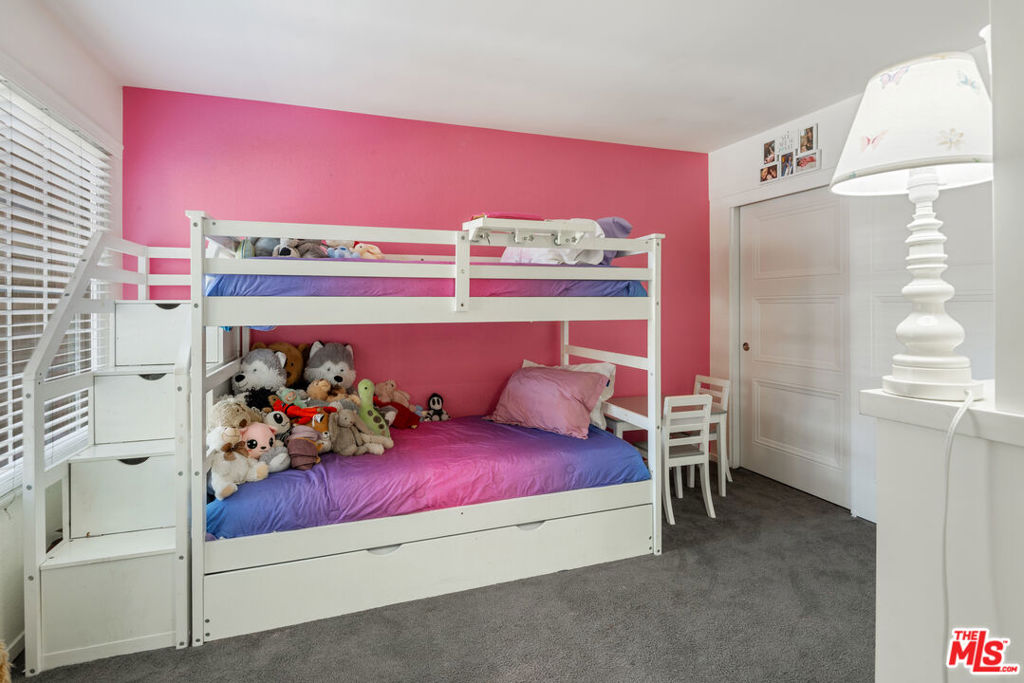 Carlton Square - Residential