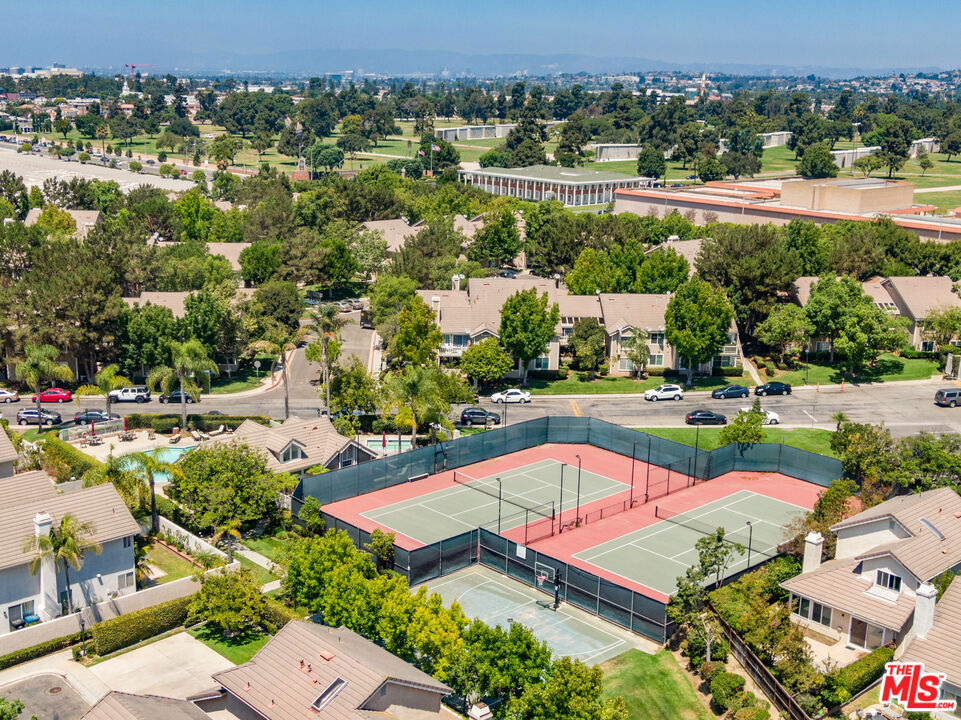 Carlton Square - Residential