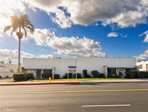 Photo of 1009 S Mountain Ave Ave, Monrovia, CA 91016 (MLS # CV26040750)