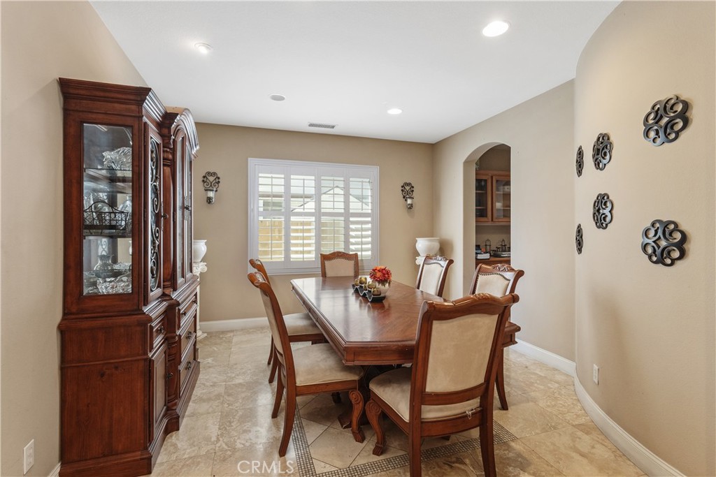 1547 Amberleaf