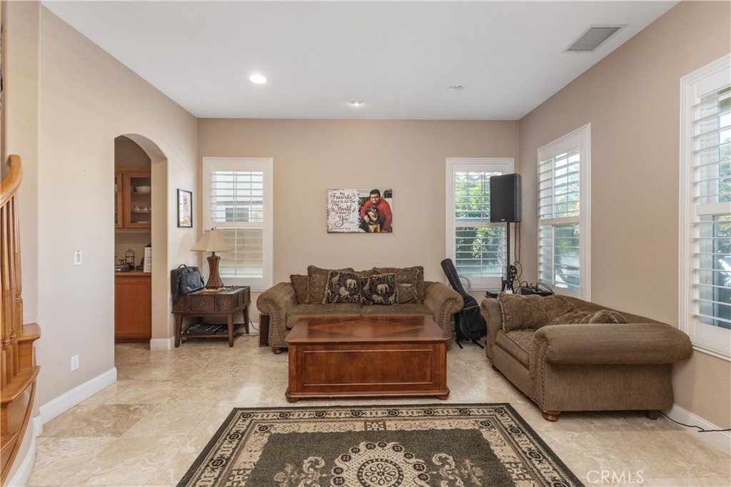 1547 Amberleaf