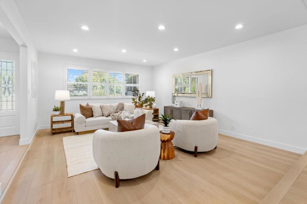Properties 4 1722 Dorrance Drive