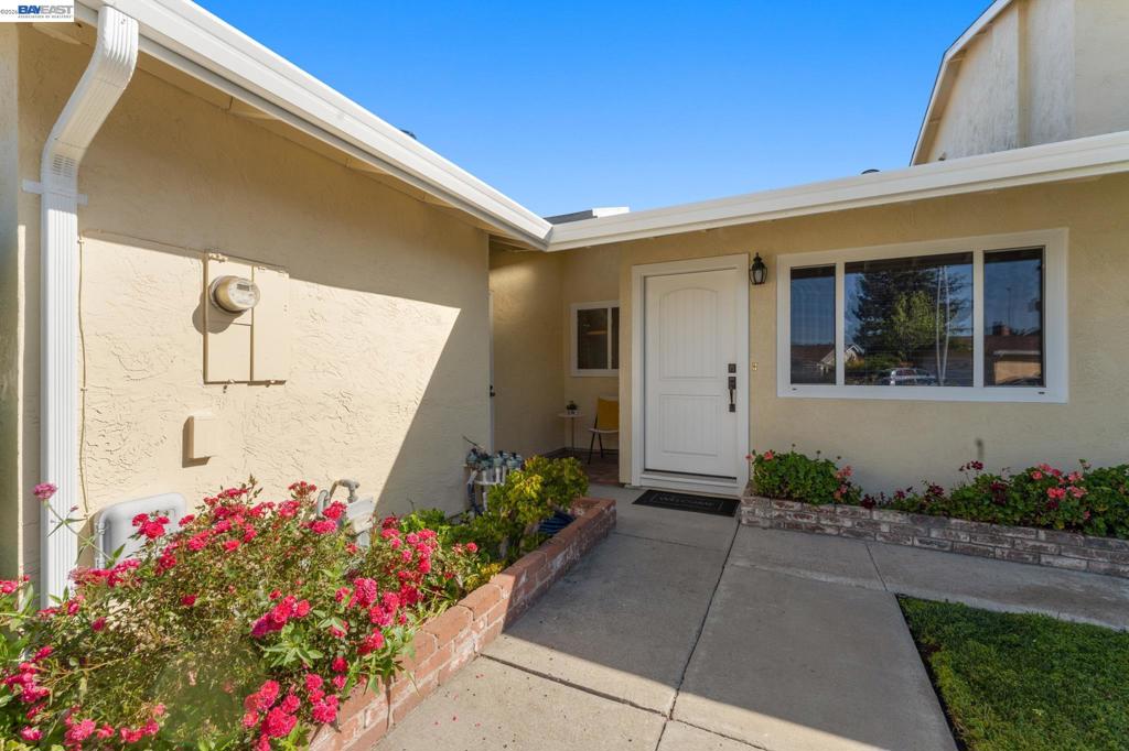 32317 Pegasus Court