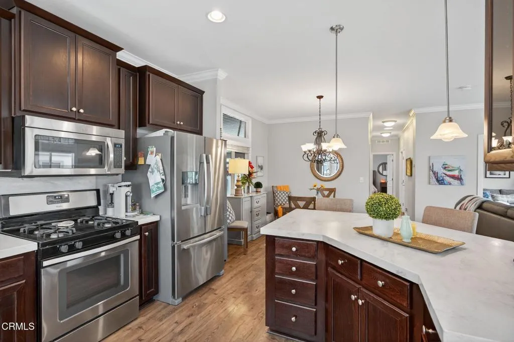 Ojai, California 93023, United States, 3 Bedrooms Bedrooms, ,2 BathroomsBathrooms,Residential,Active,217315