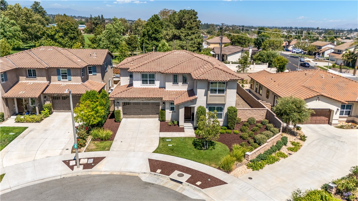 10095 Goldenrod Court