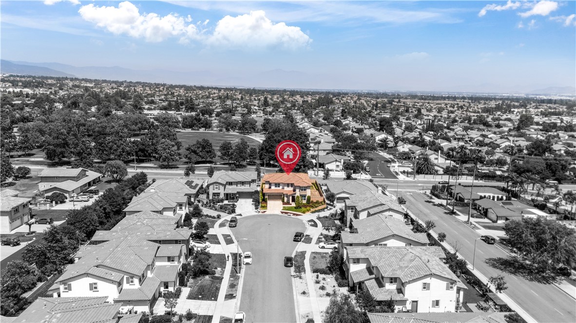 10095 Goldenrod Court