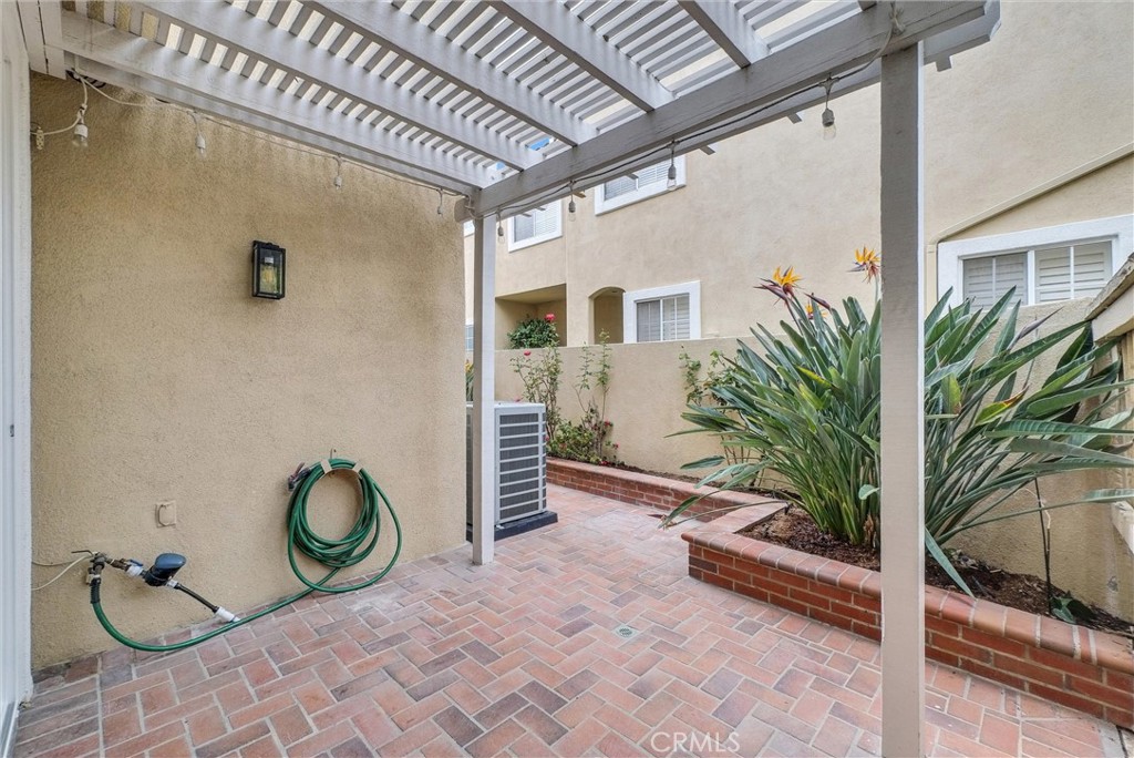 Estancia (ESTA) - Residential Lease