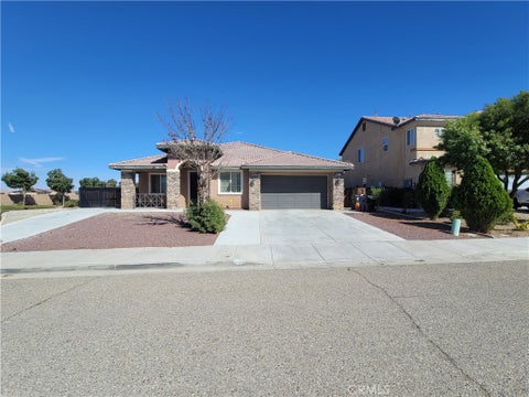 Photo of 15077 Escalante Court, Victorville, CA 92394 (MLS # HD26206860)